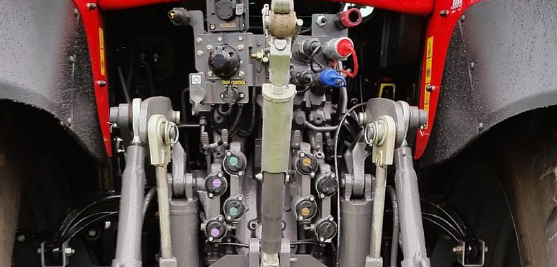 Olej hydrauliczny HLP — jak dobrać klasę lepkości i kiedy wymieniać