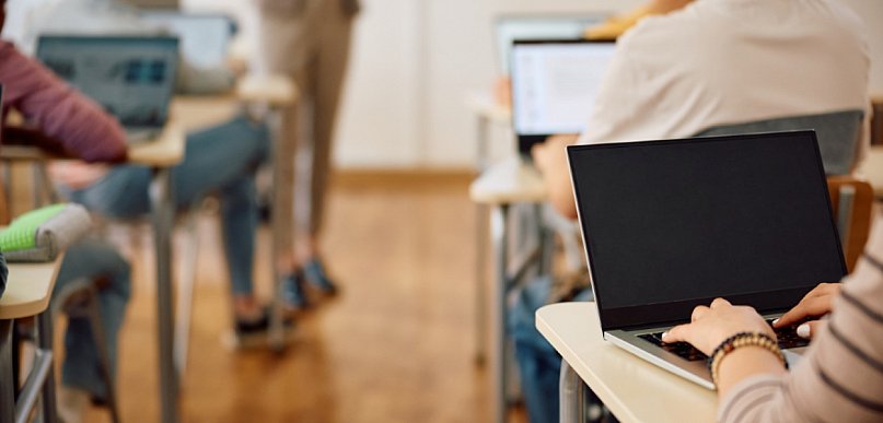 Ranking uczelni a wybór studiów – na co warto zwrócić uwagę?