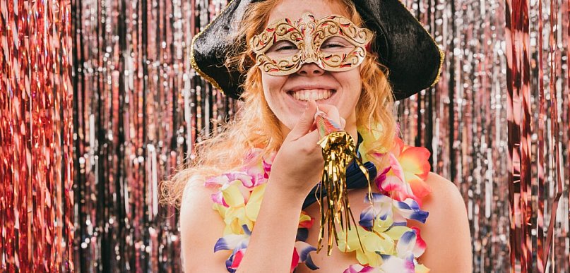 Za co przebrać się na imprezę hawajską?