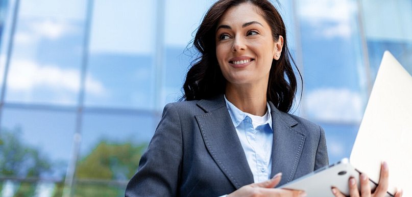 Jak budować wizerunek ekspertki w sieci?