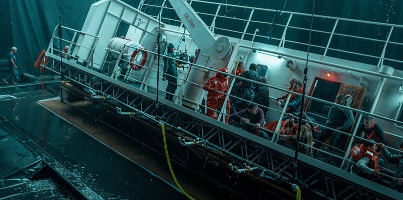 Ile naprawdę zarobiła Polska na produkcji serialu "Heweliusz"? - 37659