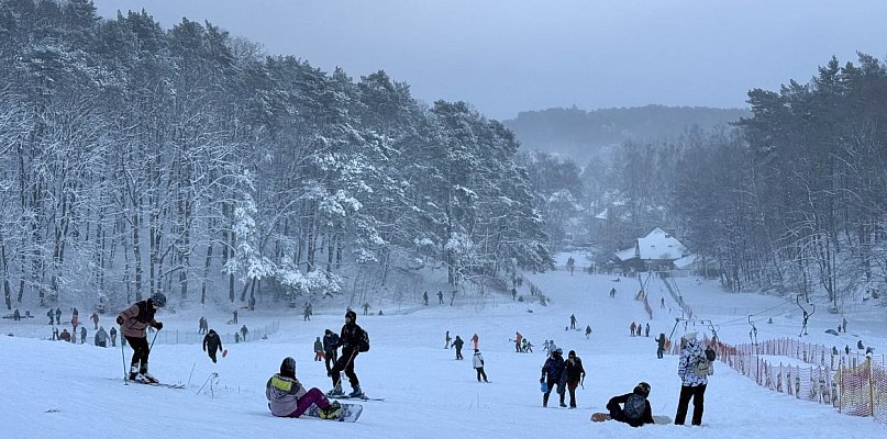 Łysa Góra w Sopocie już działa! Stok z widokiem na morze [WIDEO] - 38554