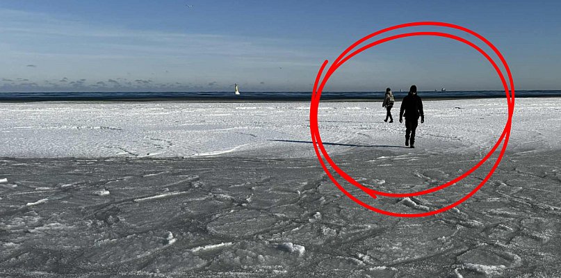 Weszły na zamarznięte morze w Sopocie! Wpadły do lodowatej wody