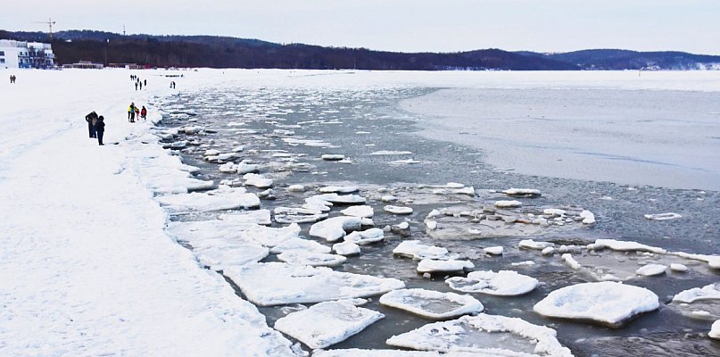 Sopot zimą to raj dla fotografów! Odkryj minimalizm i magię mroźnej plaży [FOTO]