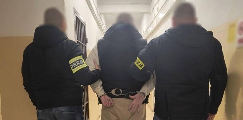 Gdańscy policjanci zatrzymali fana czekolady. Recydywista kradł na dużą kwotę