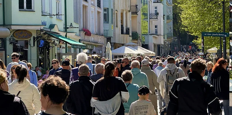 Sopot na majówkę niemal wyprzedany! Ceny i dostępność hoteli zaskakują