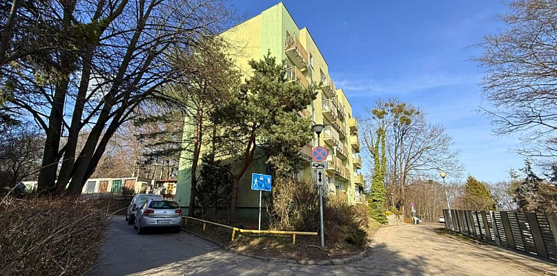 Administracja "zapomniała" poinformować o remoncie? Stracili miejsca parkingowe
