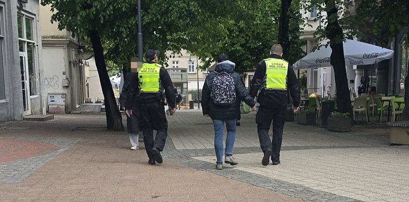 Chwila grozy w centrum Sopotu! Zaginionego chłopca namierzył monitoring