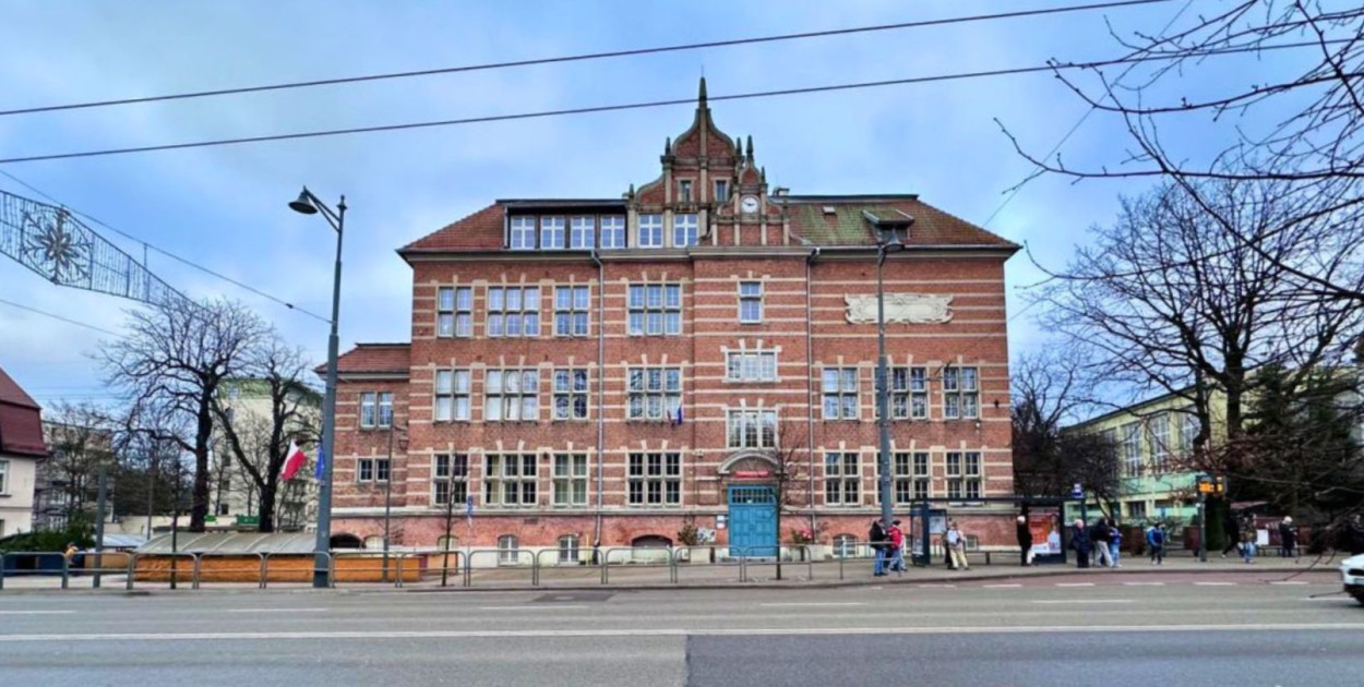 Ile zarabiają nauczyciele w Sopocie? Miasto dopłaca miliony do oświaty