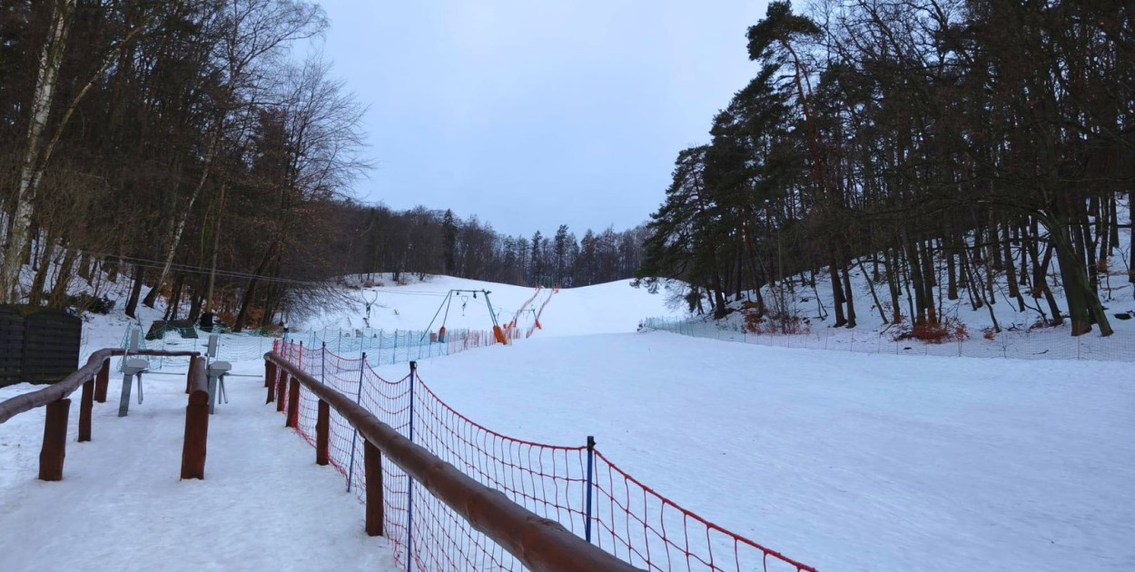 Łysa Góra w Sopocie znów zamknięta! Odwilż i deszcz mogą zakończyć sezon