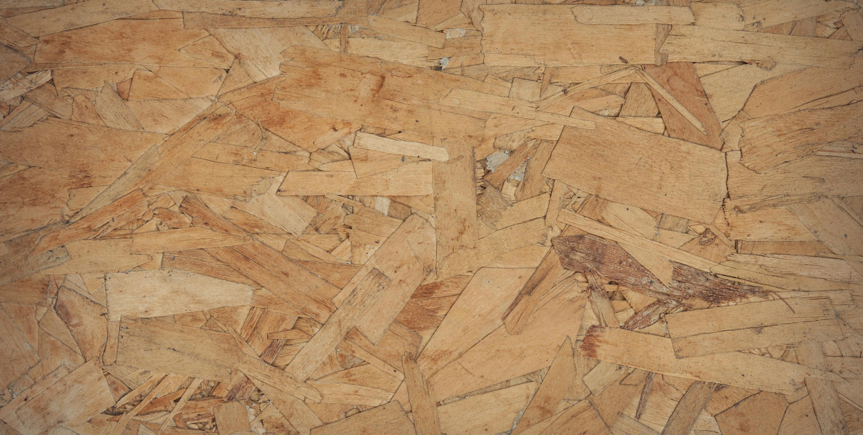 Sklejka wodoodporna: gdzie stosować, jak wybrać i na co zwrócić uwagę