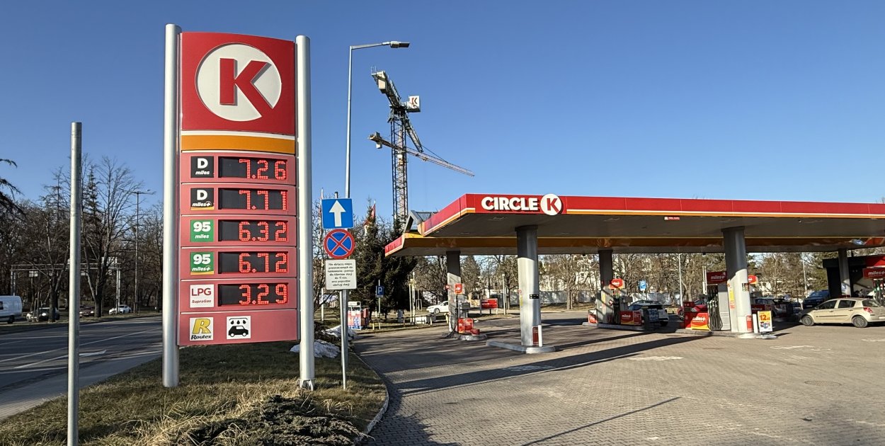 Paragony grozy na stacjach paliw w Sopocie. Minął tydzień od ataku na Iran