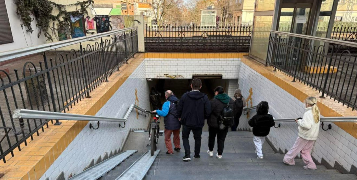 Nowe podjazdy przy schodach na Monciaku! To odpowiedź na awarie wind w tunelu