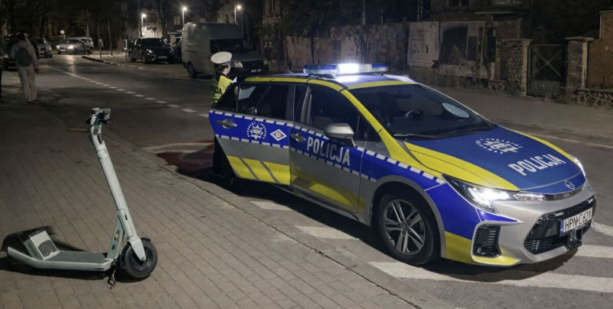 Pijana jechała hulajnogą po Sopocie! Jej styl jazdy zwrócił uwagę