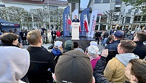 Sławomir Mentzen kończy majówkę w Sopocie! 