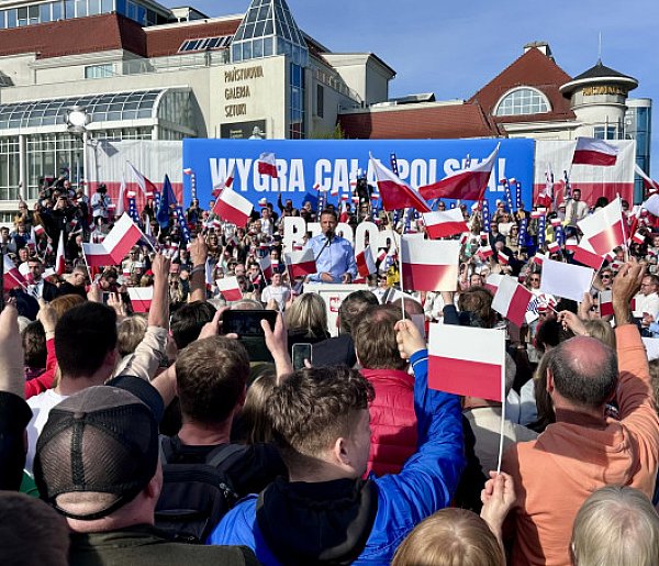 Rafał Trzaskowski w Sopocie! Rekord frekwencyjny na spotkaniu z kandydatem na prezydenta Polski [WIDEO]