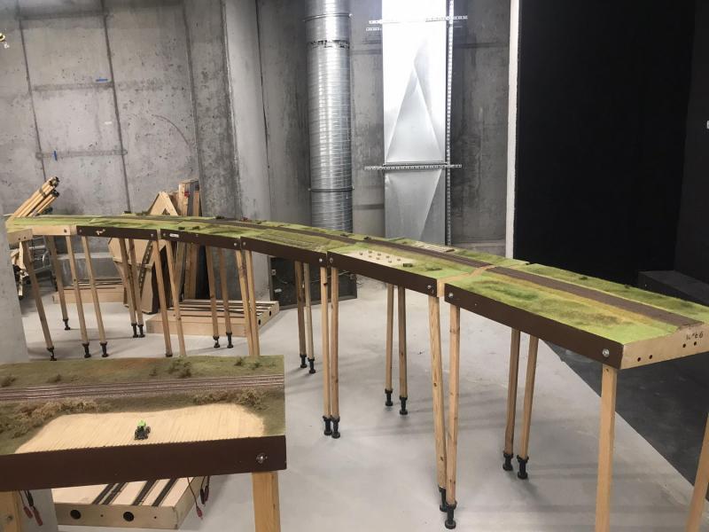 Fot. Robert Szamal. Materiały klubu Nostalgia Za Parą. Przygotowania makiety do ekspozycji w Sopot Centrum - kwiecień 2024.