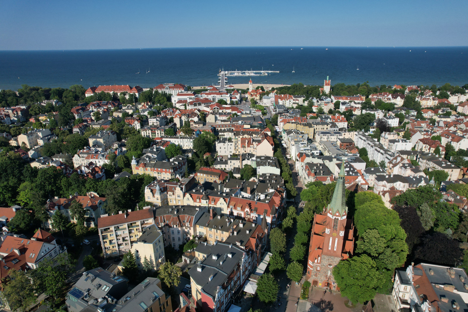 Najem krótkoterminowy i niekontrolowany napływ turystów to główne bolączki Sopotu.