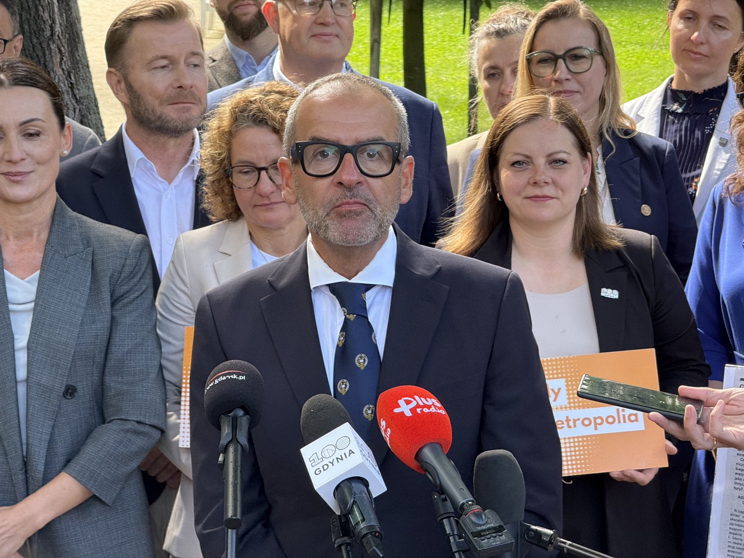 Przy mikrofonie rektor Uniwersytetu Gdańskiego prof. dr hab. Piotr Stepnowski. Fot. esopot.pl