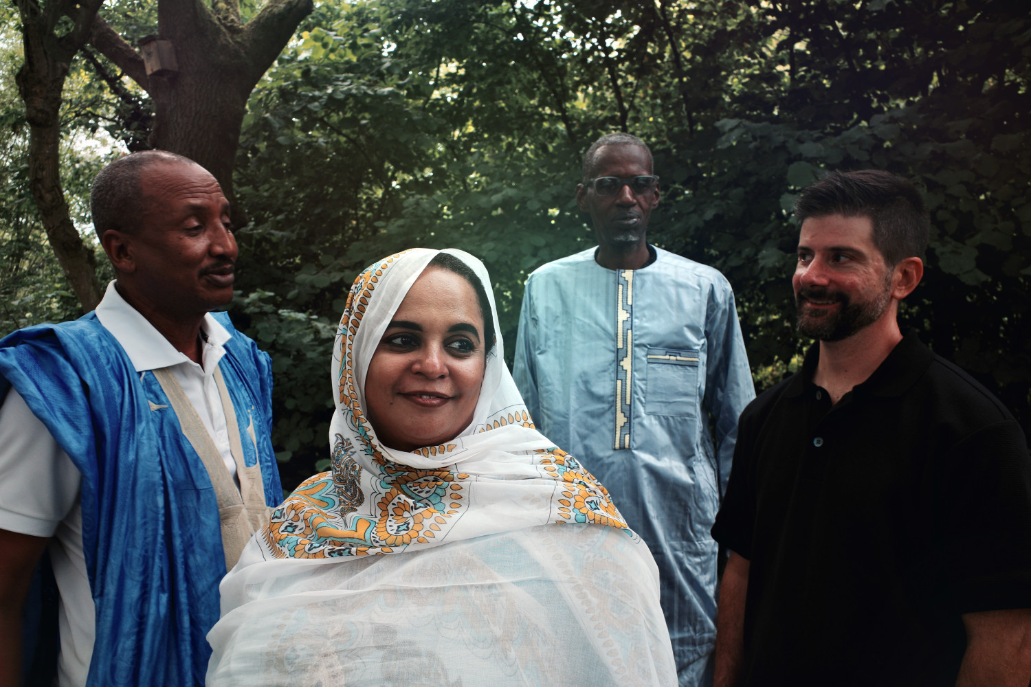 Noura Mint Seymali z zespołem. Fot. Cooper Inveen.