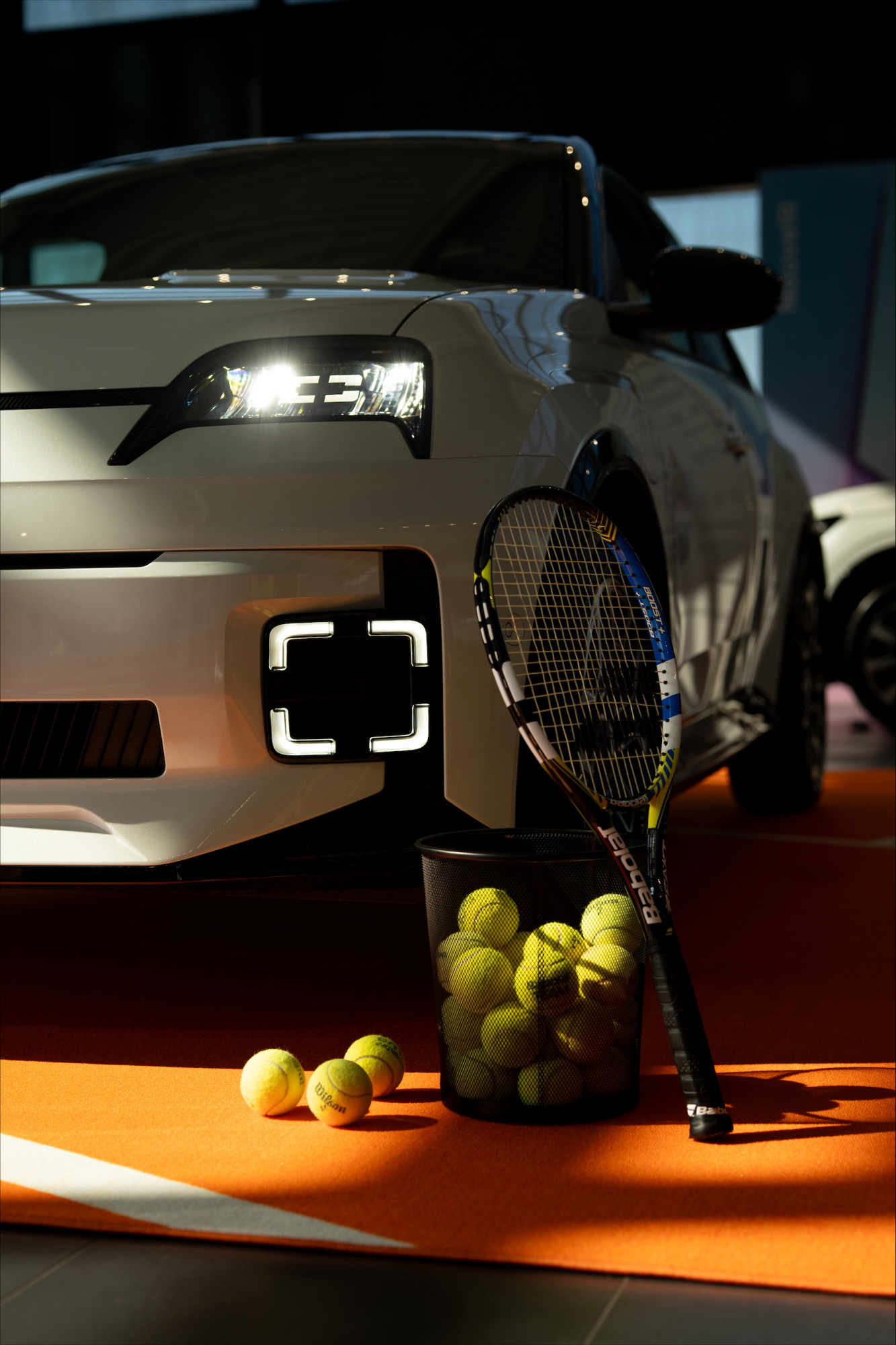 Renault 5 Roland-Garros w Renault Zdunek dostępne jest w około 200 wariantach. Renault 5 Roland-Garros w Renault Zdunek