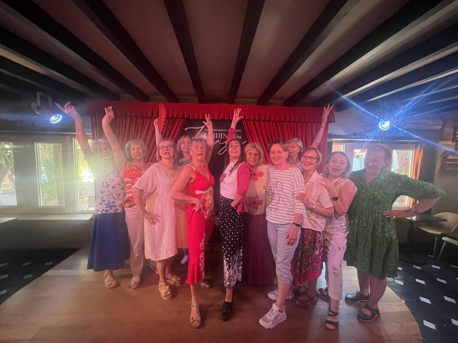 Warsztaty z historii i nauki flamenco. Fot. Sopocki Uniwersytet Trzeciego Wieku