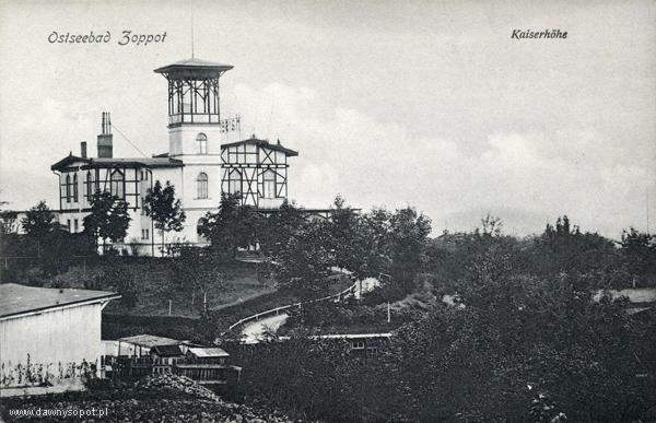 Restauracja i Sanatorium Powietrzne na Cesarskim Wzgórzu przy dzisiejszej ul. Conrada, zdjęcie z ok. 1900 roku. Za: www.dawnysopot.pl.