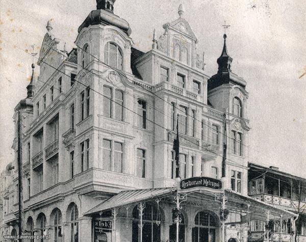 Hotel Metropol widziany od strony obecnej ul. Bohaterów Monte Cassino, zdjęcie z ok. 1907 r.  (MM, , Felix Peril / K.P.& Co., 1907 r.), za: www.dawnysopot.pl.
