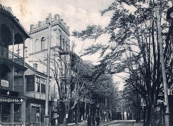 Dolna część dawnej ul. Morskiej oraz Willa Bellevue, zdjęcie z ok. 1890 r. (KC), za: www.dawnysopot.pl.