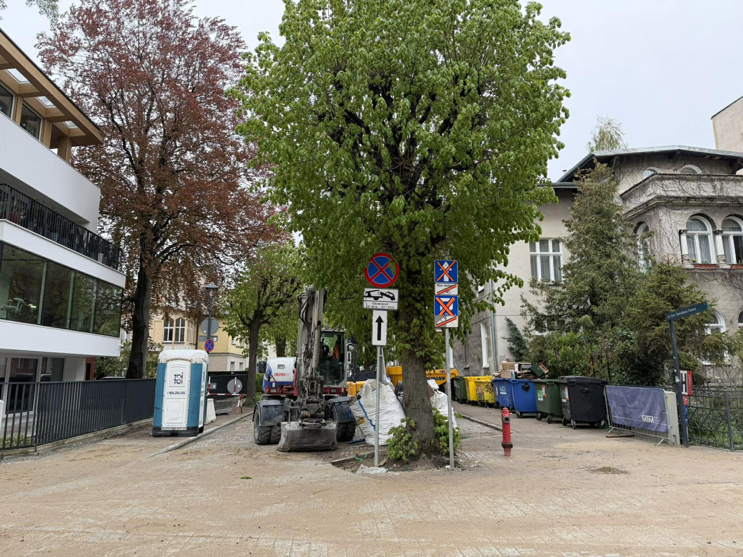 Remont w Sopocie, Mieszkańcy kompleksu Trzy Gracje w Sopocie stracili w kwietniu dojazd do hali garażowej / fot.esopot.pl