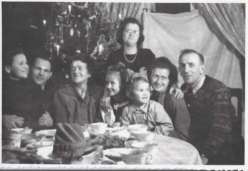 Wigilia rodziny Bianga u babci Colbe, Sopot 1953 r. / Materiały Muzeum Sopotu