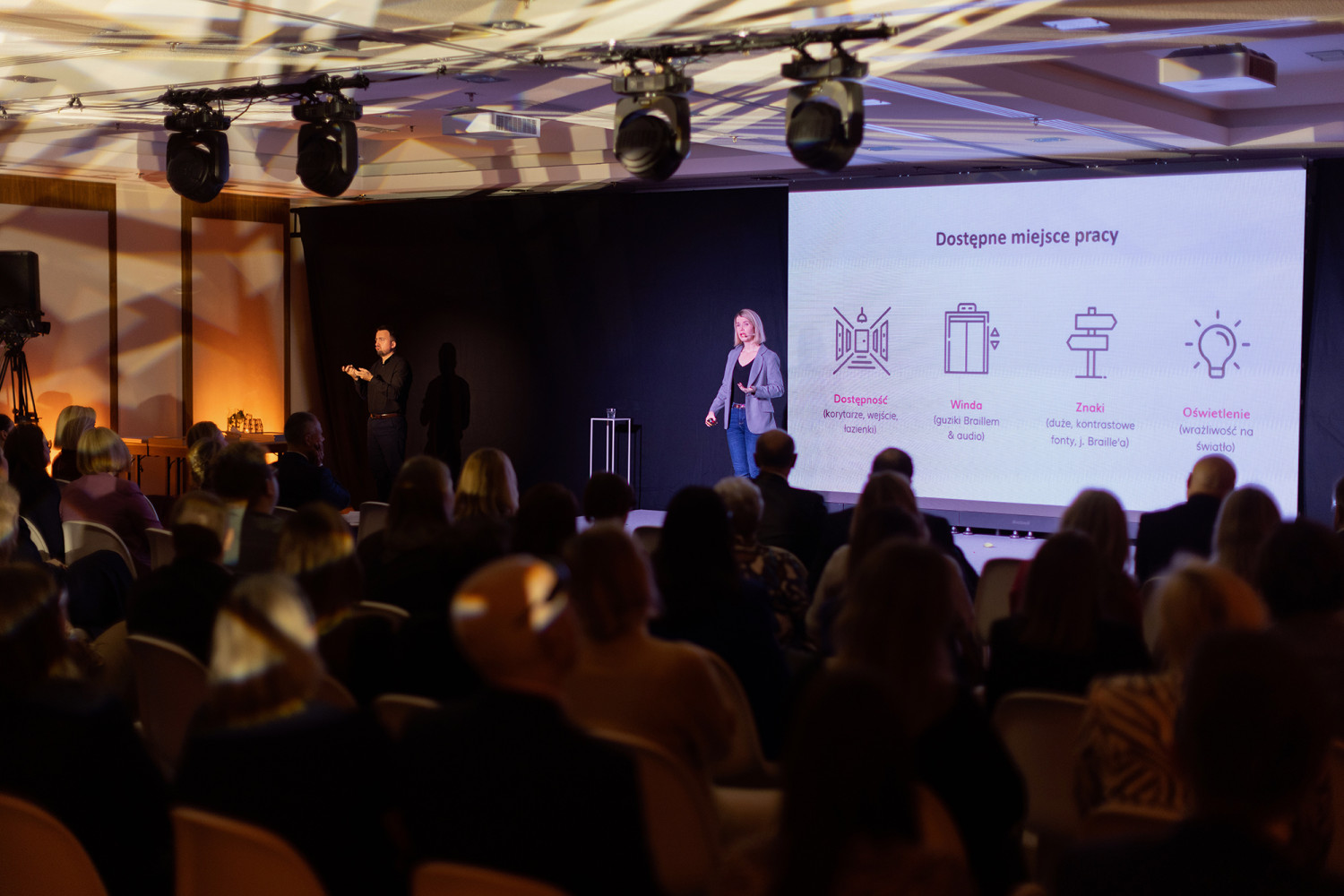 Materiały prasowe fundacji Integralia Materiały prasowe fundacji Integralia