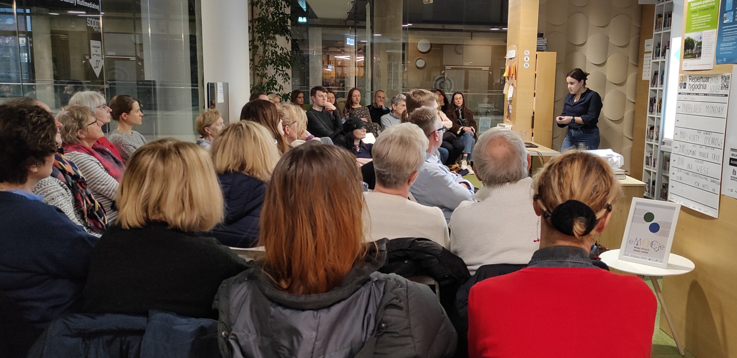 Wykład Marty Zawadzkiej-Zboś dotyczący samotności, fot. Karolina Romanowska