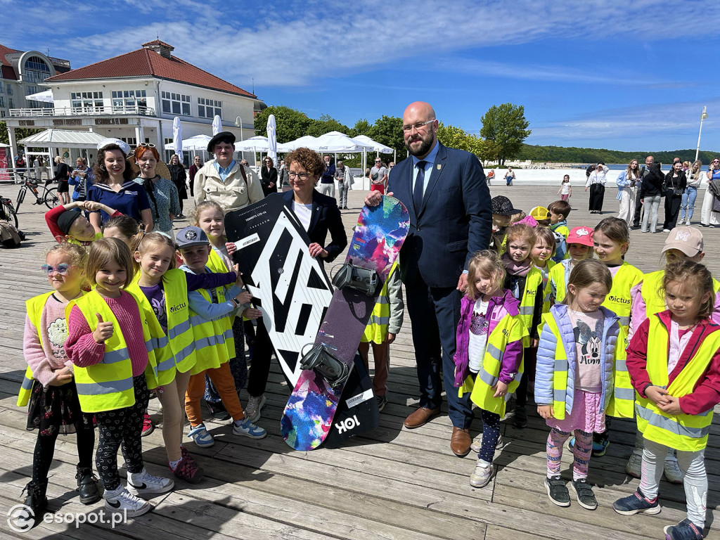 Tradycyjna wymiana dech w 2024 roku. Fot. esopot.pl