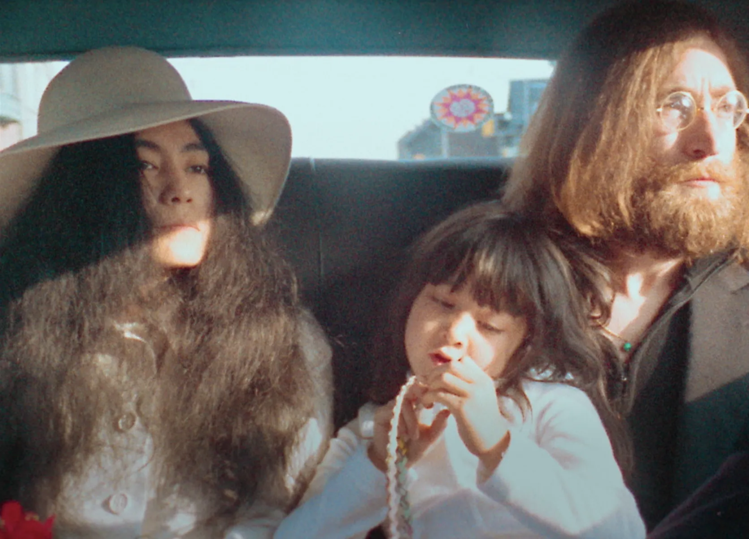 Materiały Goyki 3 Art Inkubatora / Kadr z filmu „One to One: John i Yoko”